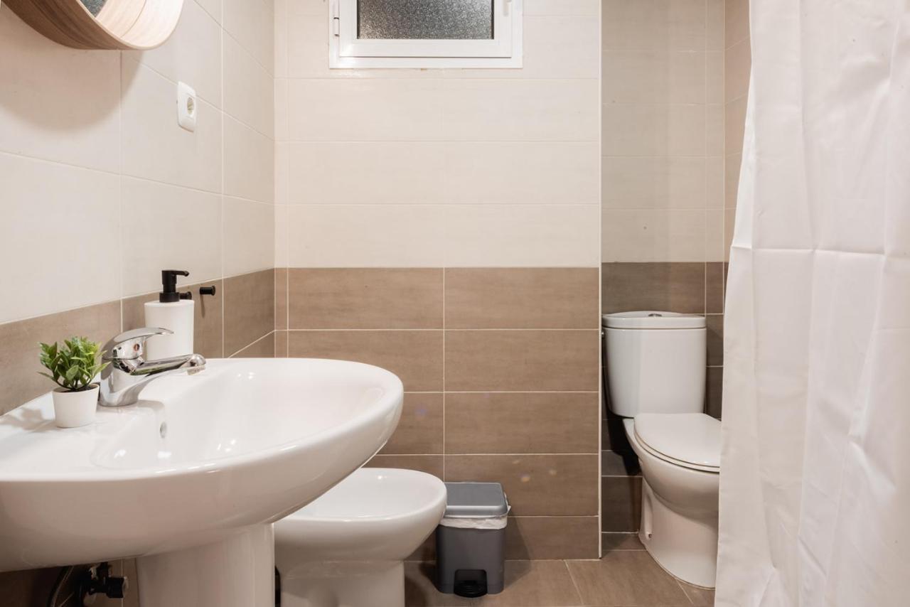Apartamentos Fv Flats Valencia - Mestalla 9 Exteriör bild